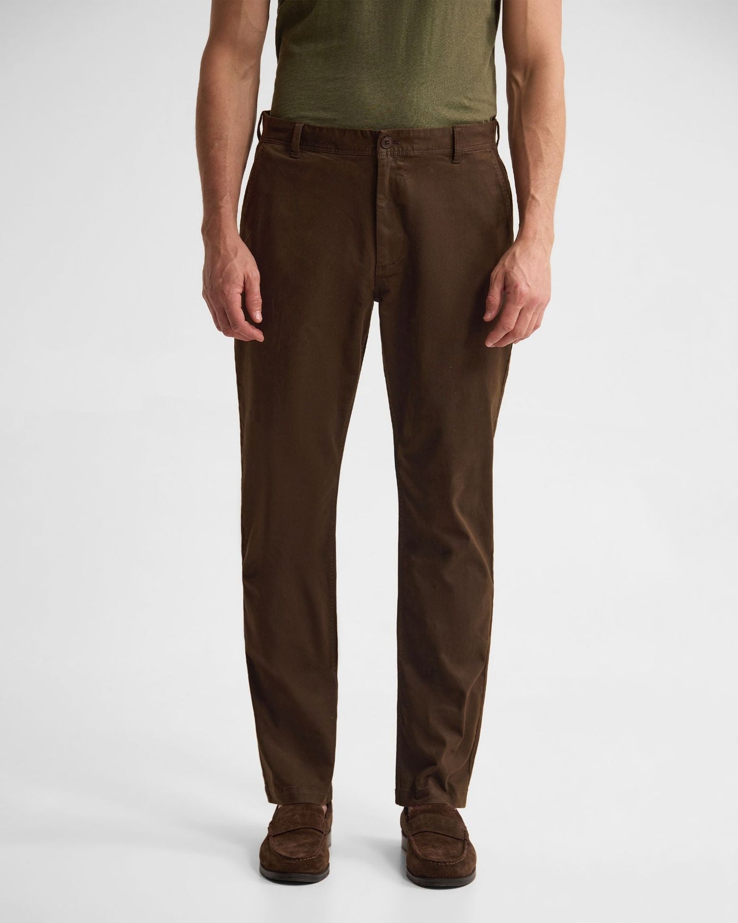 Relaxed Fit Chino