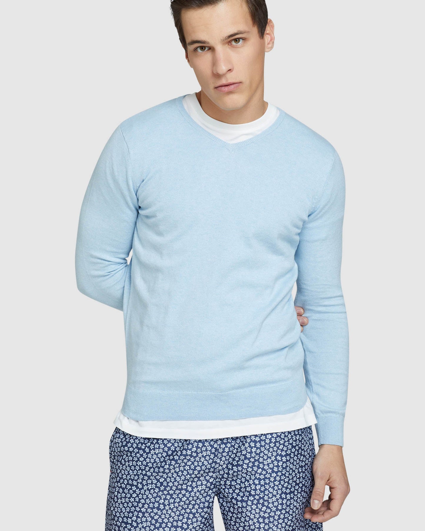 Cotton Cashmere V-Neck Pullover