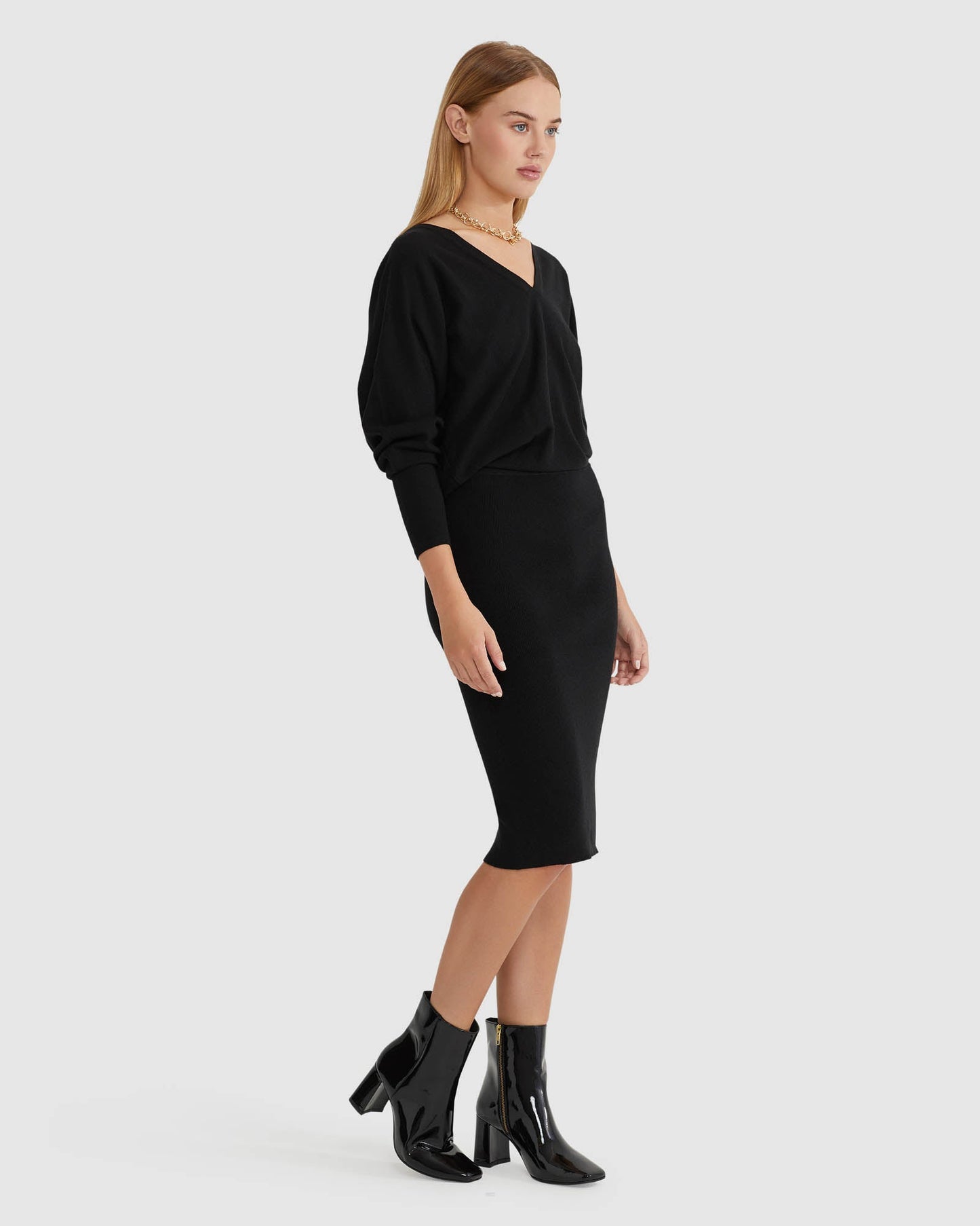 Francesca V-Neck Rib Knitted Dress