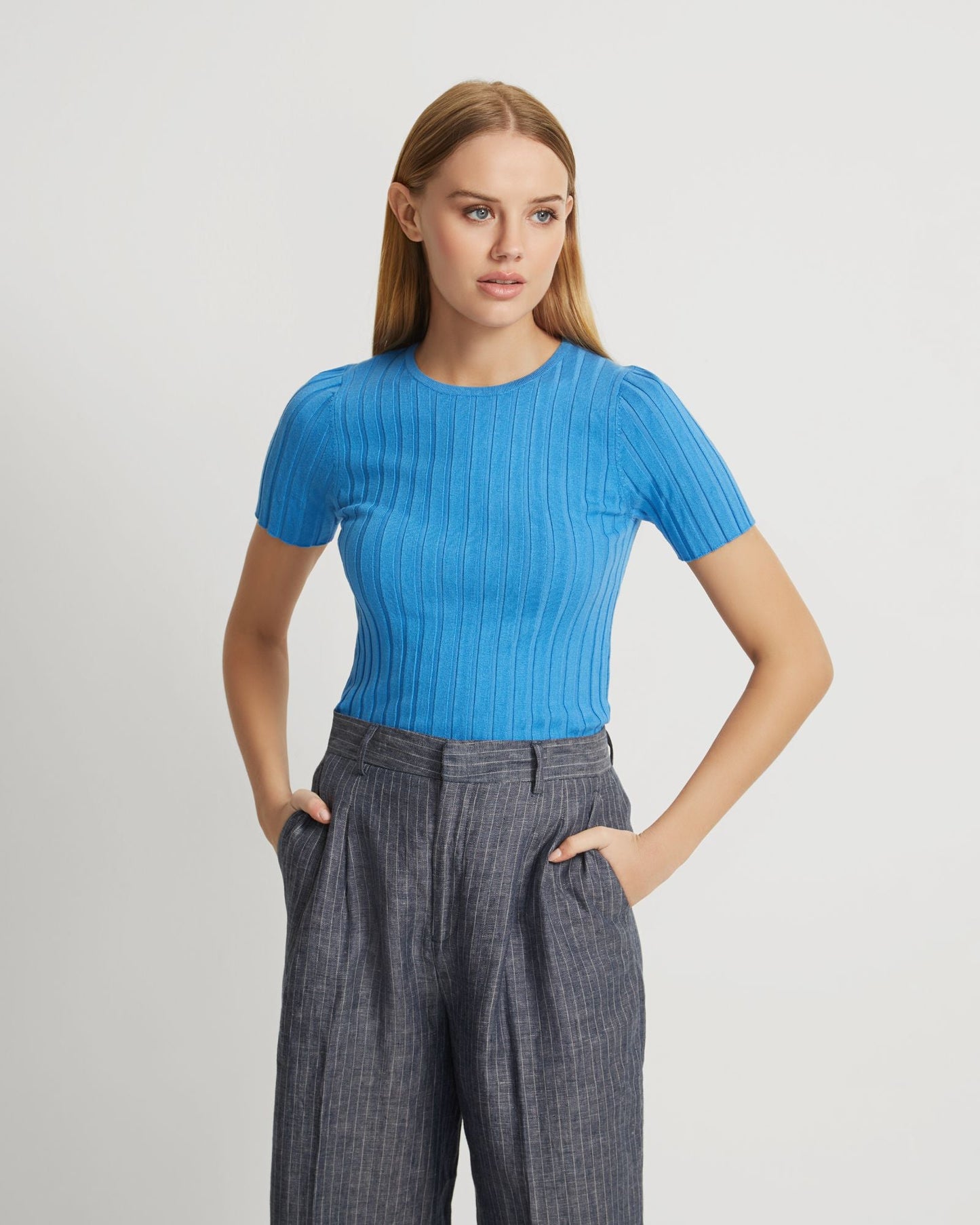 Sasha Crew Neck Short Sleeve Knit Top