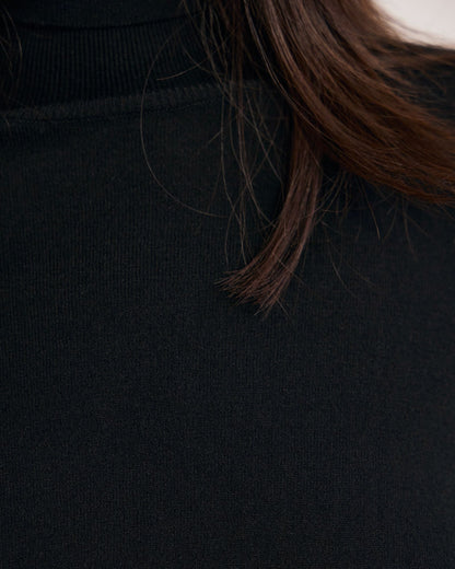Ela Turtle Neck