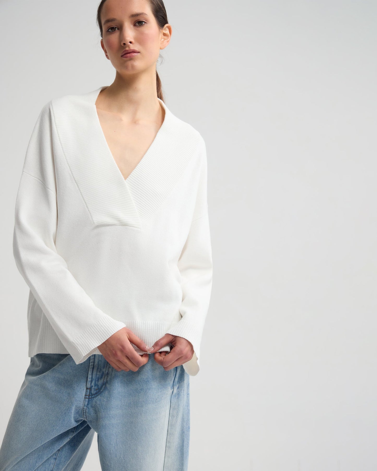Pia Cotton V-Neck Knit