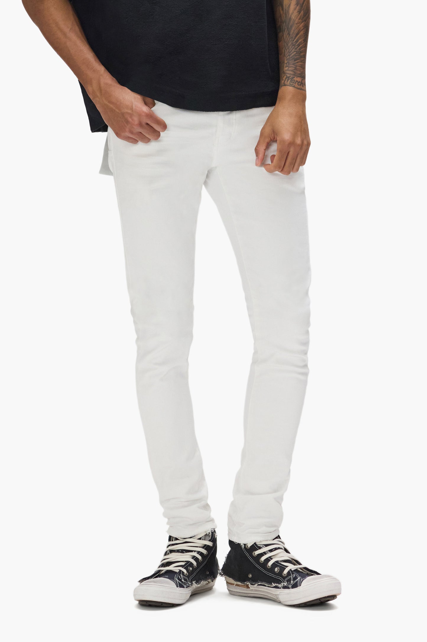 P001 Optic White