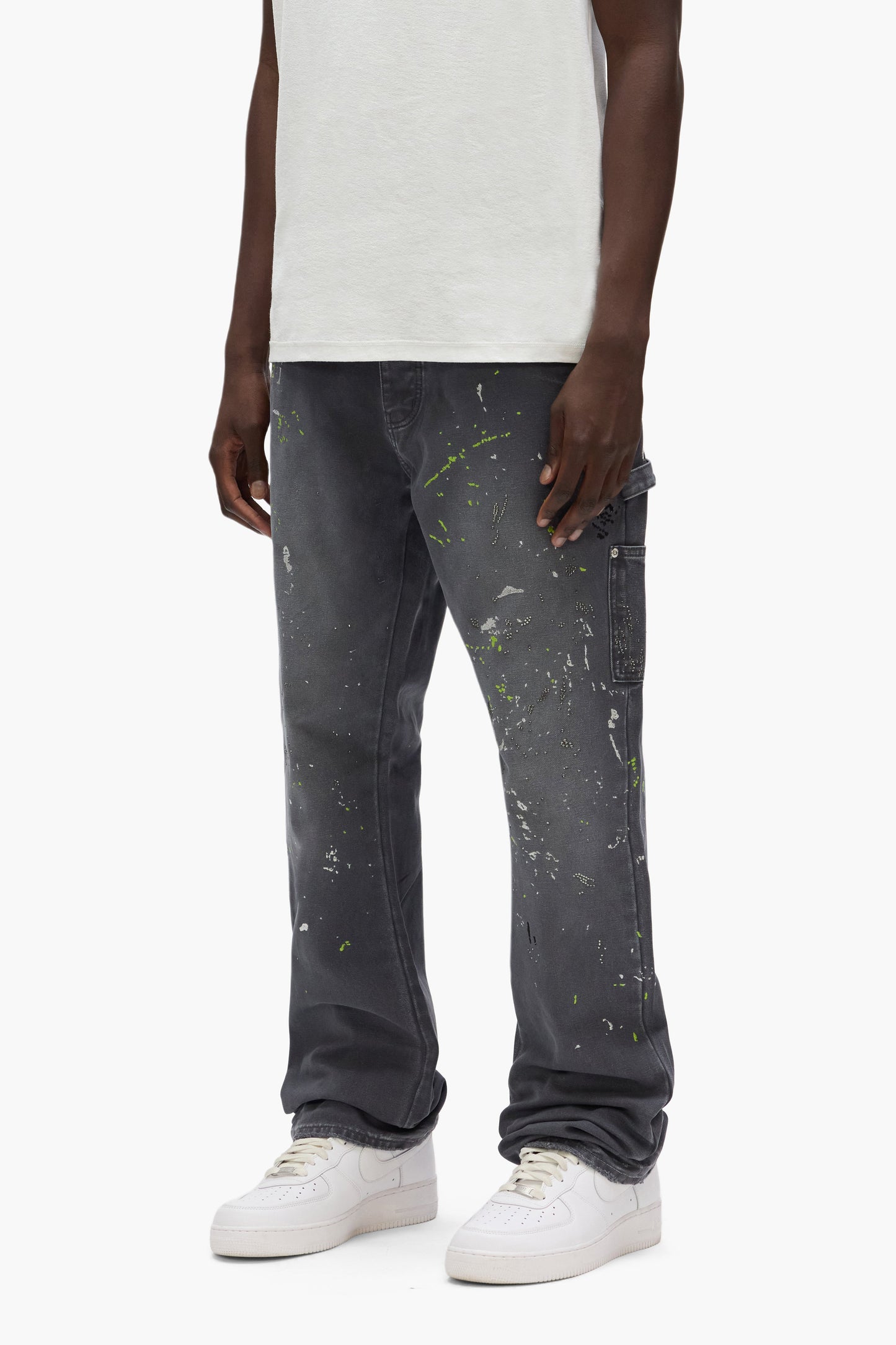P092 Embellished Paint Carpenter