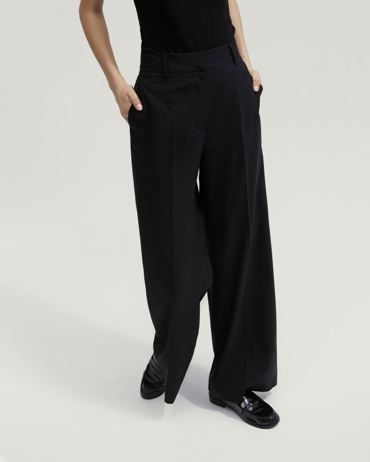 Lydia Wool Stretch Suit Pants