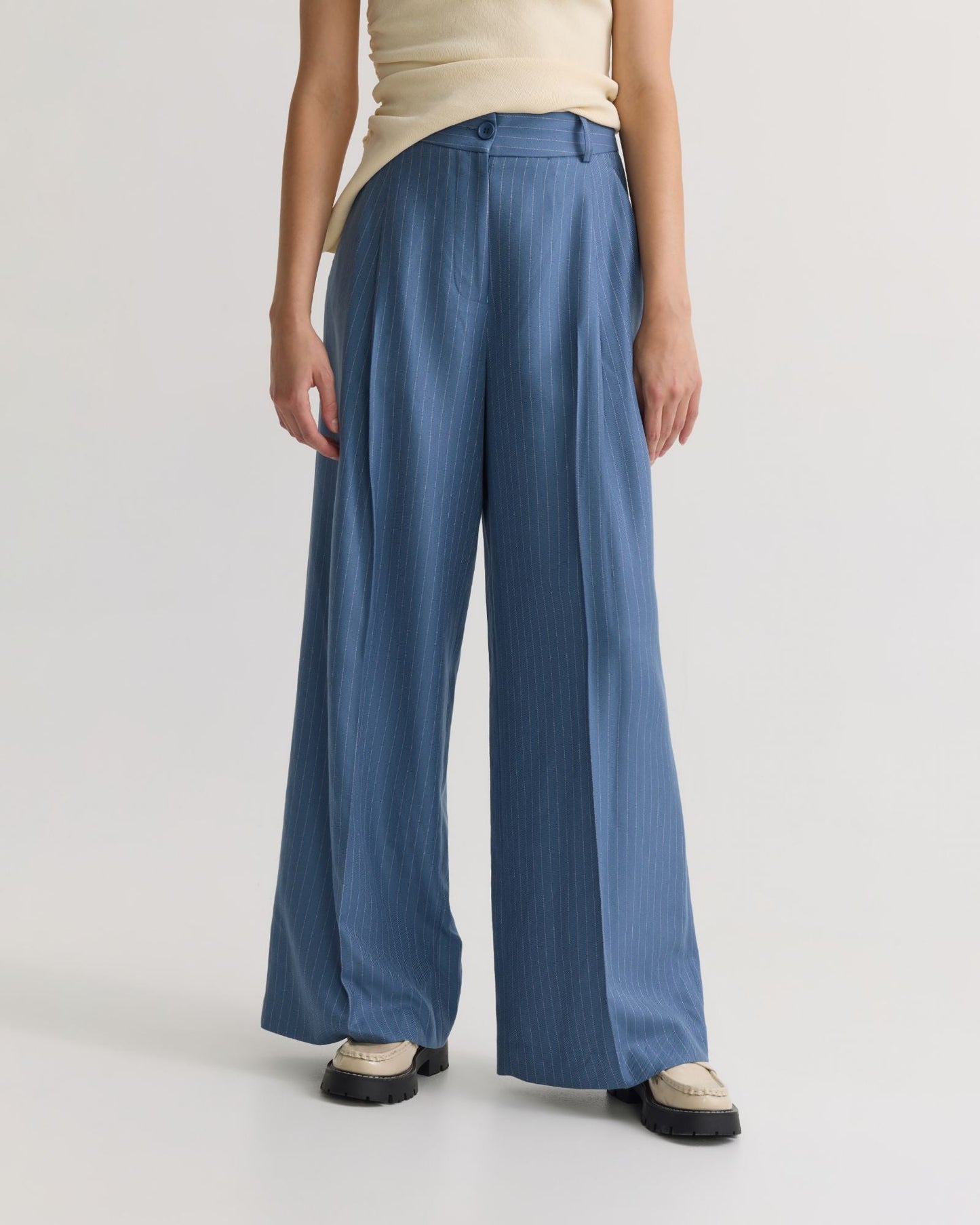 Lola High Waist Trouser
