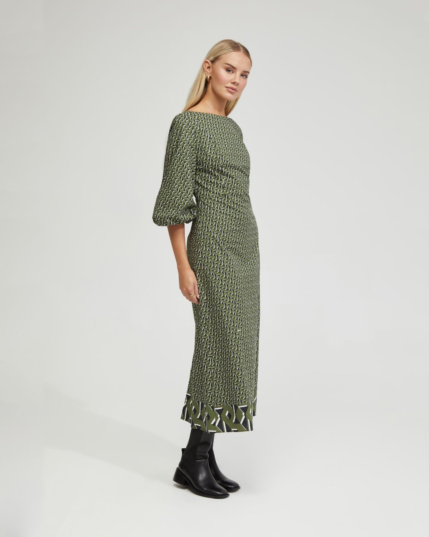 Krista Boarder Print Dress