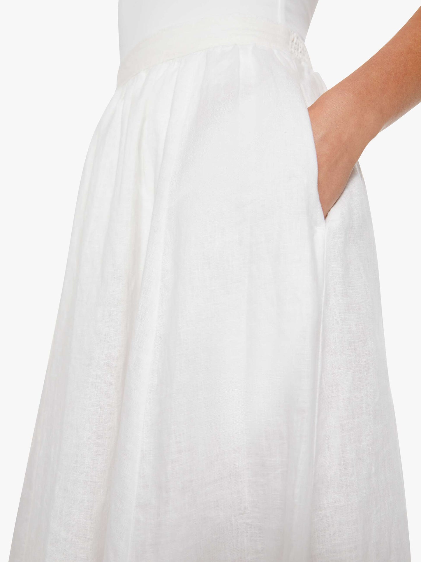 XiRENA Lucille Skirt - White