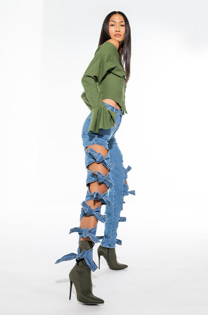 ALL AROUND ME SKINNY JEANS