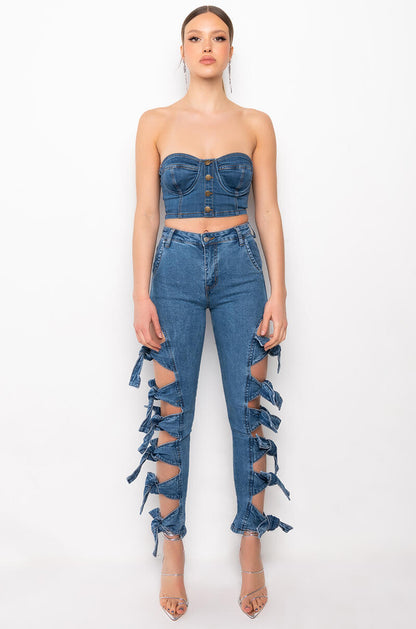 ALL AROUND ME SKINNY JEANS