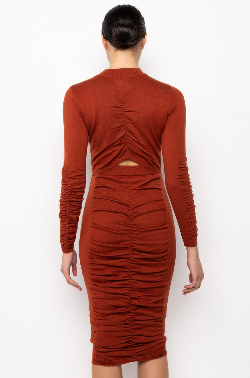 ALL THE RIGHT PLACES RUCHED BACK SWEATER DRESS rust