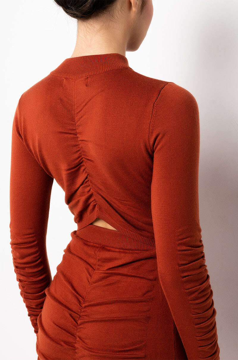 ALL THE RIGHT PLACES RUCHED BACK SWEATER DRESS rust