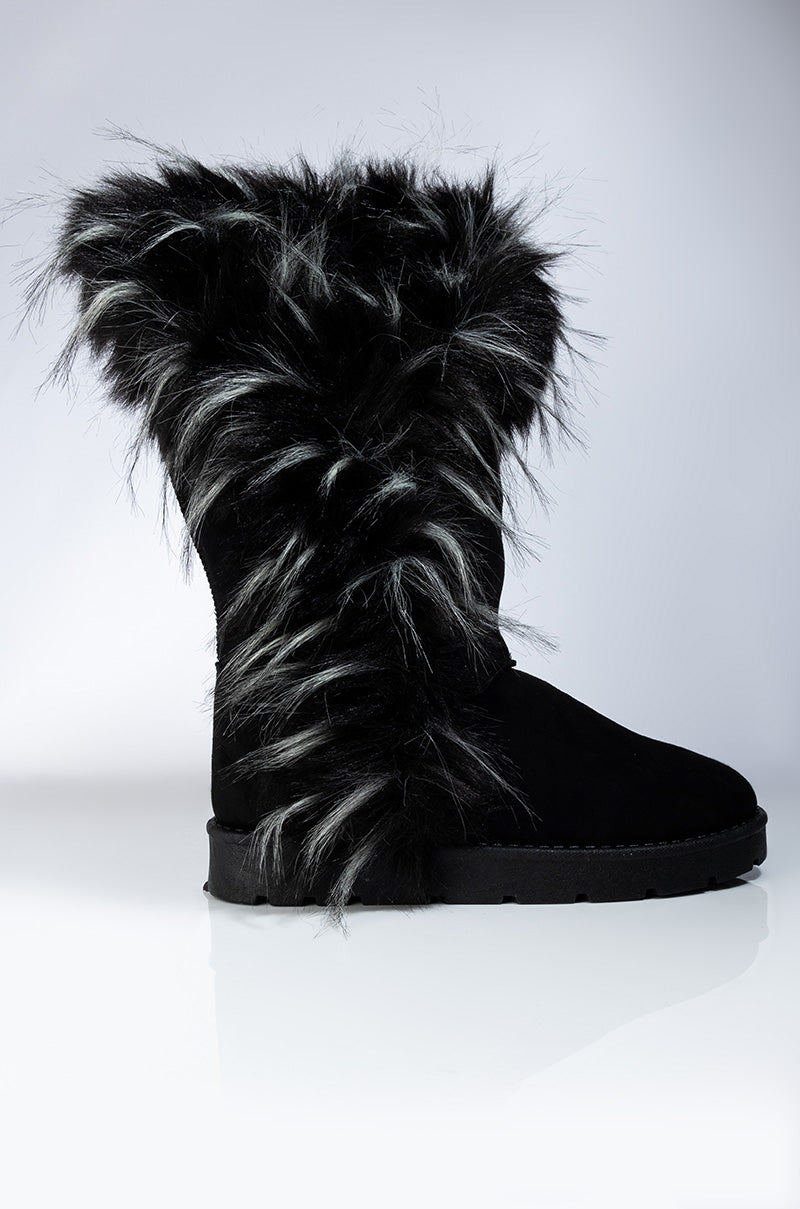 ALWAYS FLEXIN FLAT BOOTIE BLACK WHITE